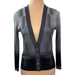 BCBG Maxazria Gray Ombre Plaid V-Neck Cardigan Sweater Size Small Button-Up Knit